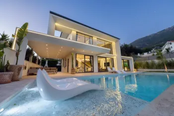 Ovacik designer five bedroom furnished villa